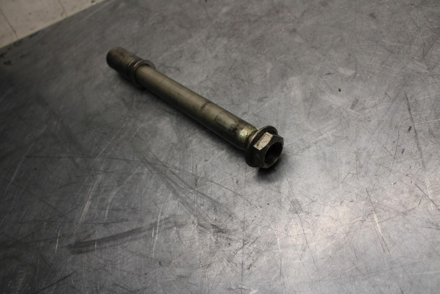 11-21 SUZUKI GSXR750 FRONT WHEEL RIM AXLE PIVOT BOLT BB486