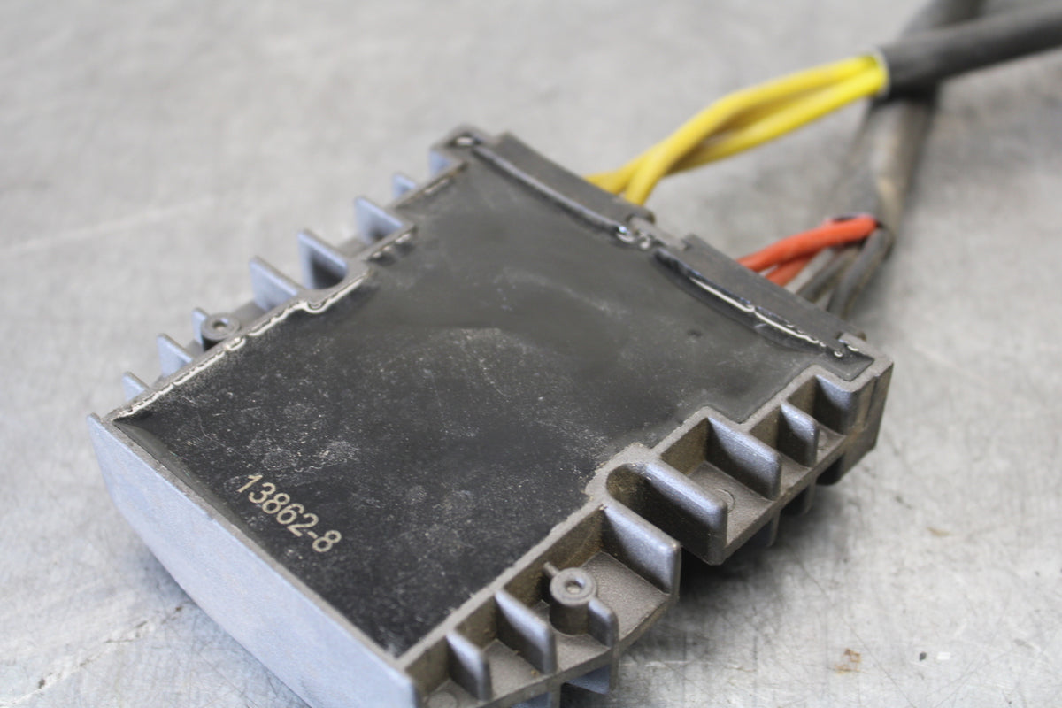 01-06 TRIUMPH TIGER 955I RECTIFIER VOLTAGE REGULATOR BB693