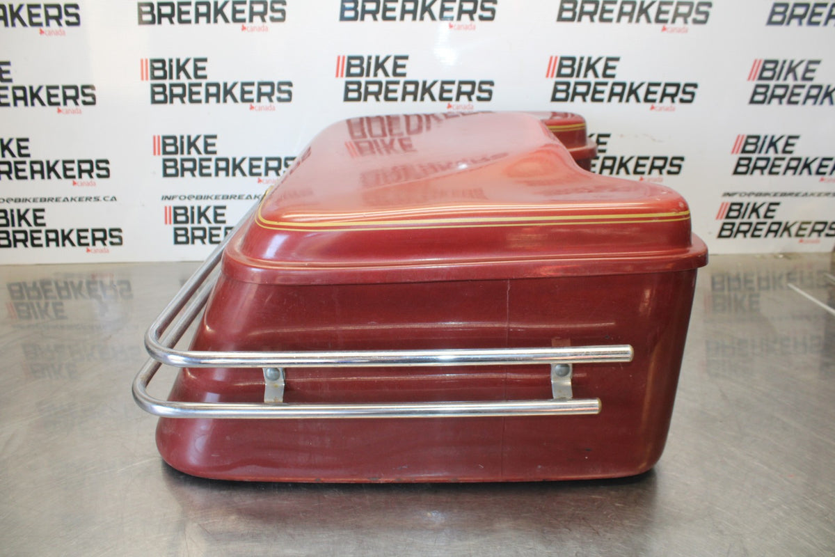 76-77 HONDA GOLDWING 1000 REAR TRUNK COMPARTMENT BB171