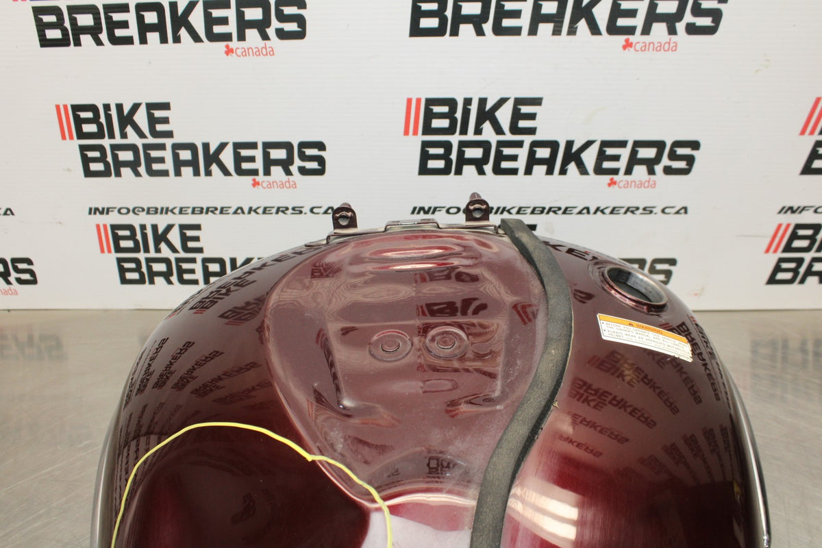 05-06 YAMAHA ROYAL STAR GAS TANK FUEL PETROL RESERVOIR BB697