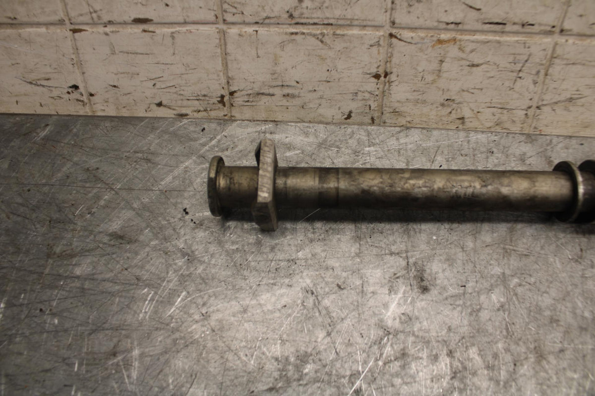 2009 Kawasaki Ninja ZX6R ZX600R REAR AXLE BACK WHEEL RIM PIVOT BOLT AXEL BB538