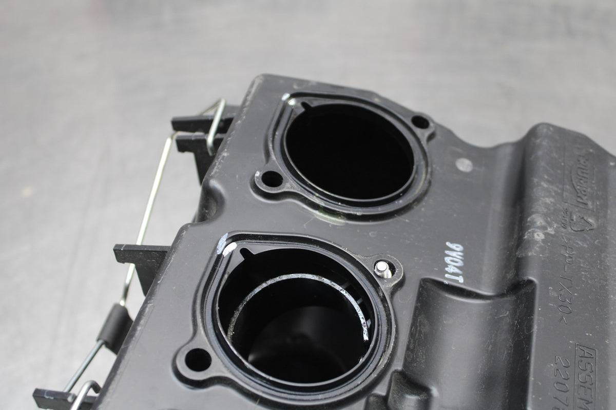 20 TRIUMPH STREET TRIPLE 765 AIRBOX AIR INTAKE FILTER BOX BB864