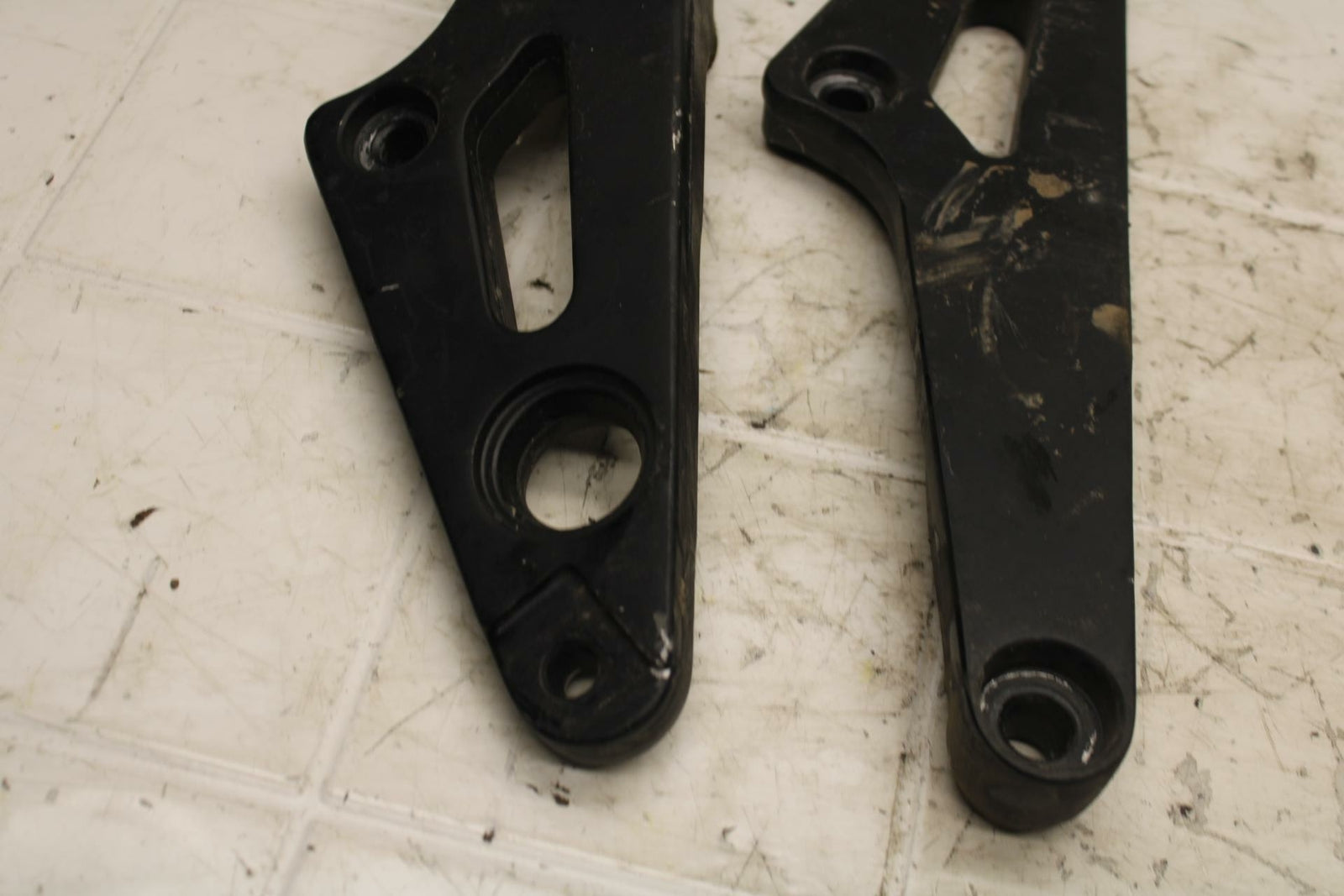79-81 YAMAHA XS1100S LEFT RIGHT REARSET REAR SET DRIVER PEG BRACKETS BB401