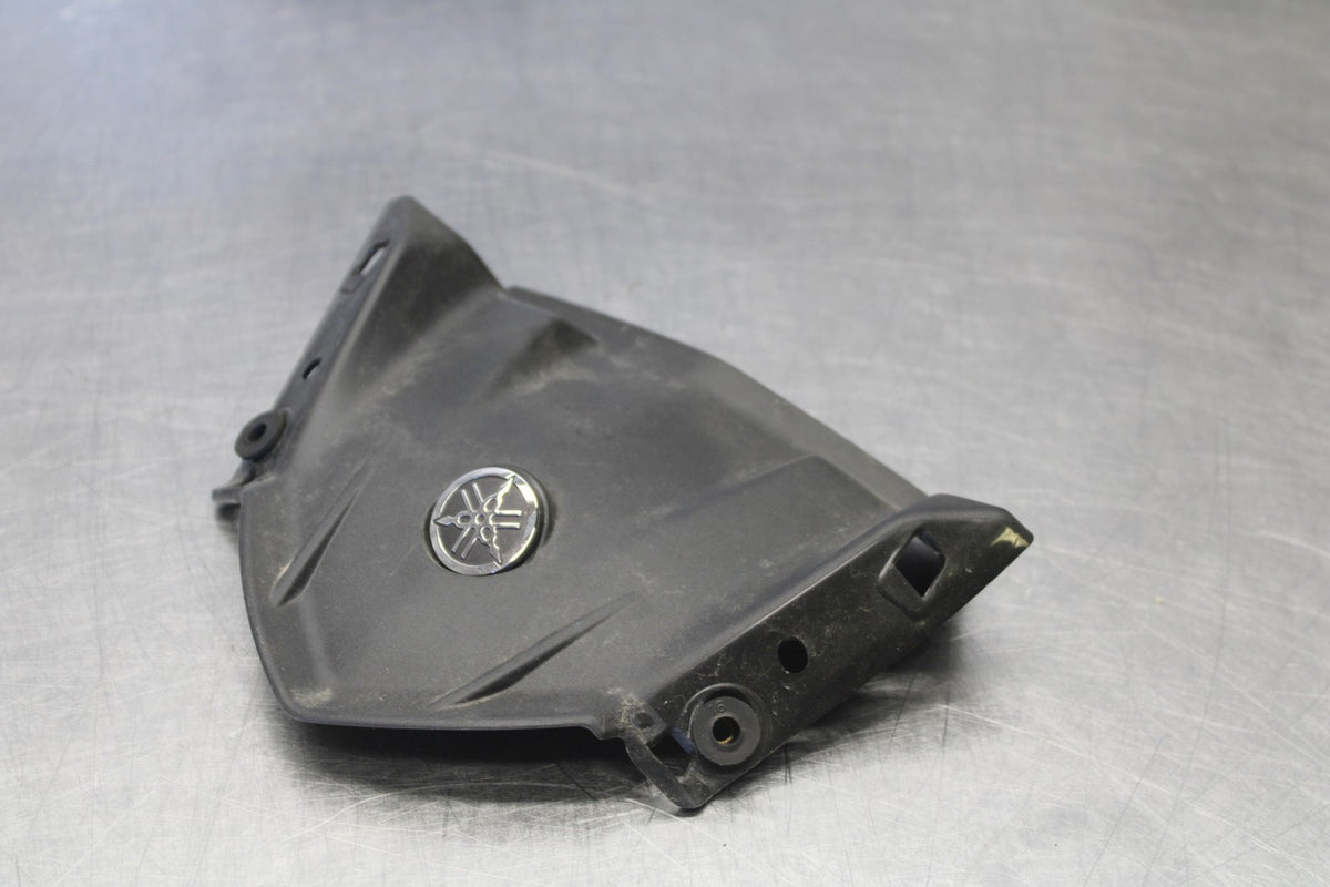 15-17 YAMAHA YZF R3 FRONT CENTER COWL FAIRING BB003