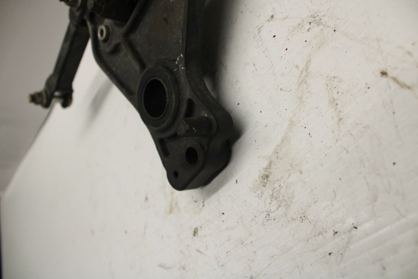 11-12 KAWASAKI Z1000 REAR BACK BRAKE CALIPER W MOUNT BRACKET BB249