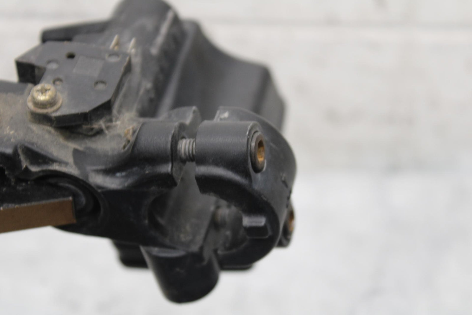 2000 Kawasaki Ninja ZX12R ZX1200A FRONT BRAKE MASTER CYLINDER w/ LEVER BB565