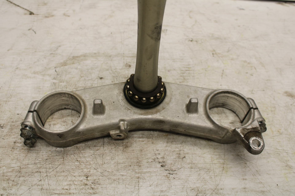 00-07 SUZUKI HAYABUSA FRONT FORKS CLAMP LOWER TRIPLE TREE STEM 51410-24F30 BB281