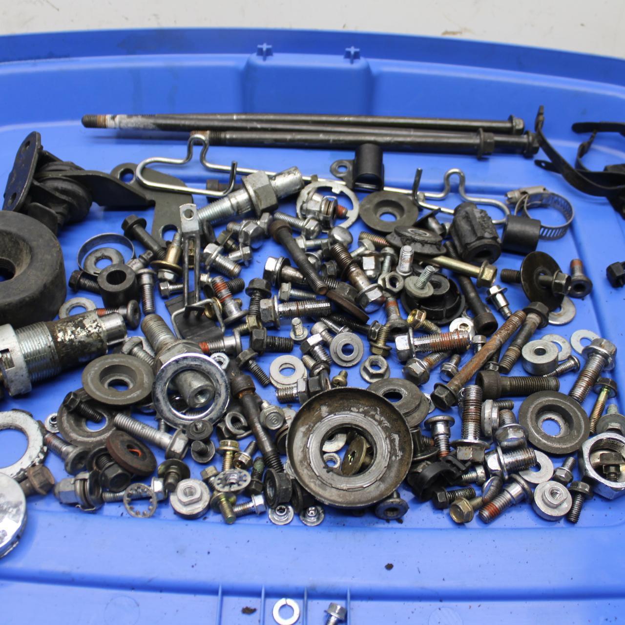 98-02 HONDA SHADOW AERO 1100 ENGINE MOUNTING BOLTS HARDWARE MOTOR SCREWS BB106