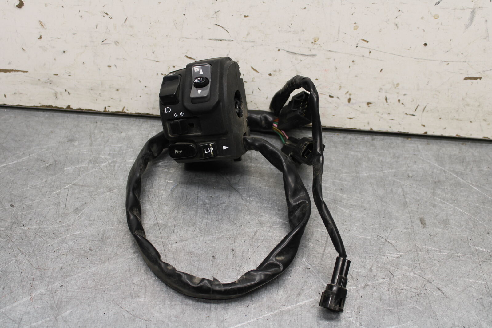 16 KAWASAKI NINJA ZX10R LEFT CLIP ON HANDLE HORN SIGNALS SWITCH SWITCHES  BB650