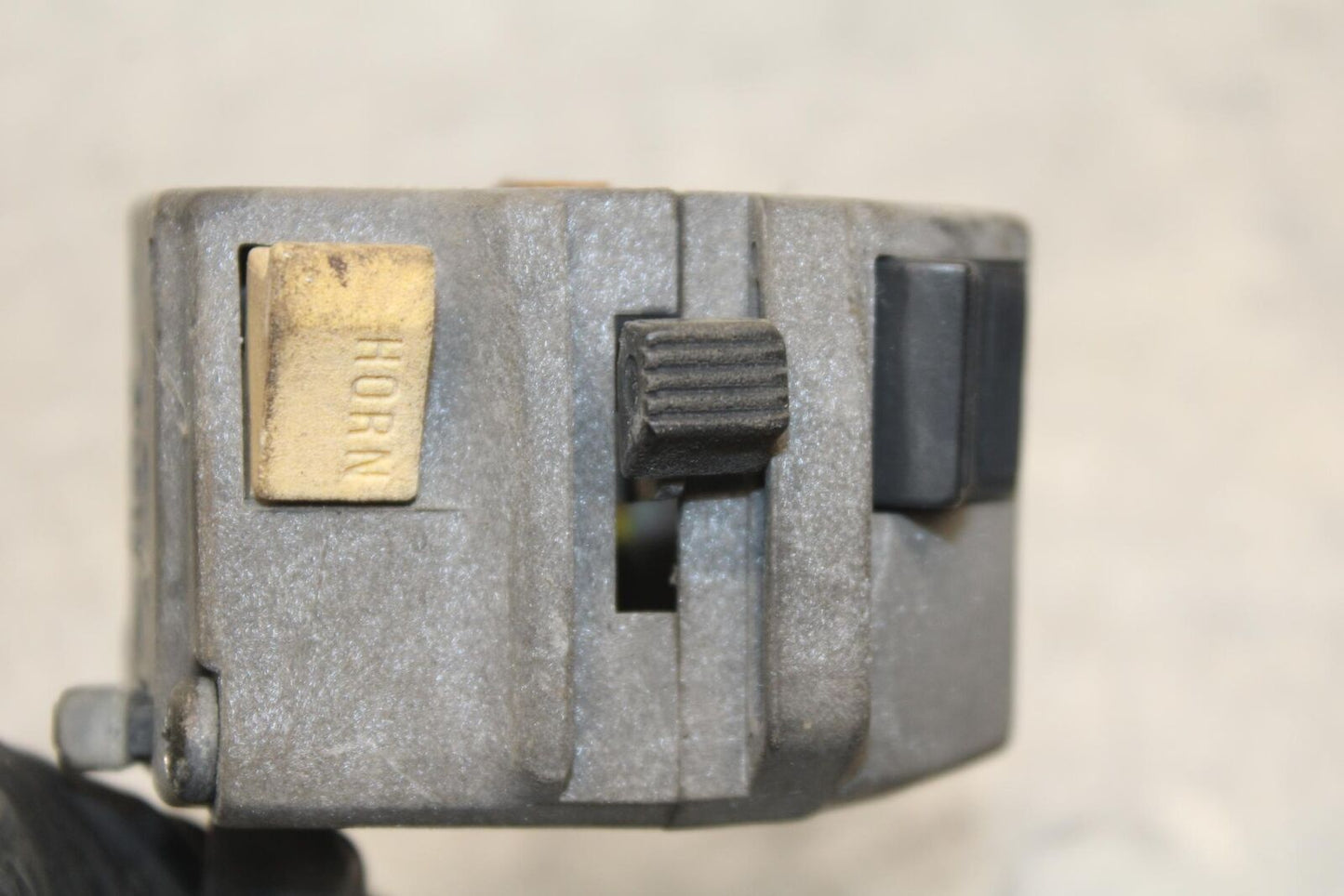 1988 Suzuki Katana 600 GSX600F LEFT CLIP ON HANDLE HORN SIGNALS SWITCH  BB94