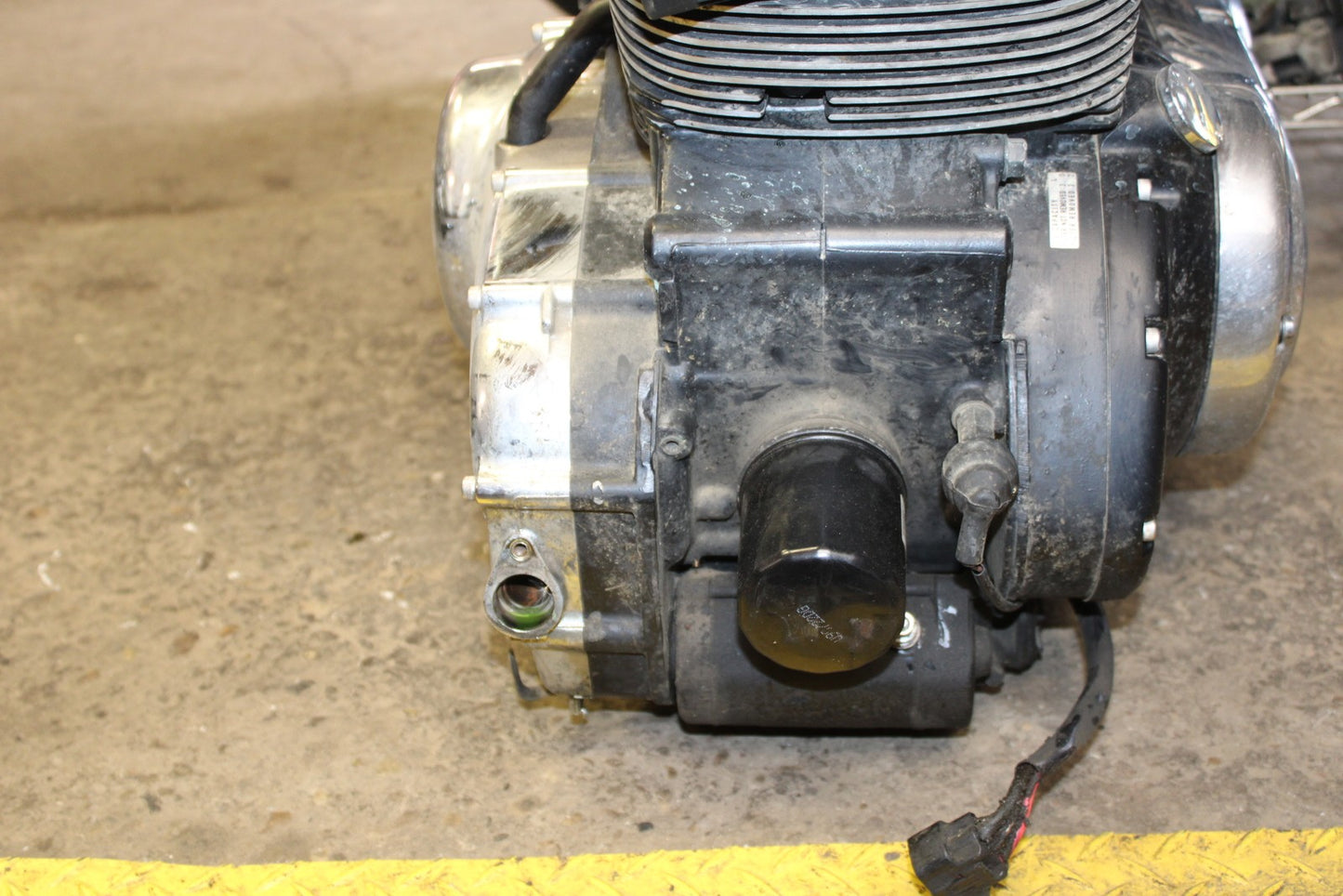 08 KAWASAKI VULCAN 900 ENGINE MOTOR BB184