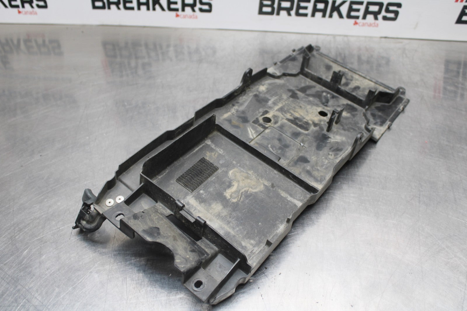 08 KAWASAKI NINJA ZX10R REAR BACK TAIL UNDERTAIL BATTERY TRAY PLASTIC BB201