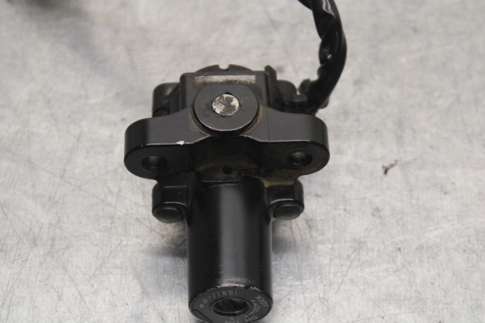 2007 Yamaha VStar XVS1300A IGNITION LOCK KEY SET W/ GAS CAP AND SEAT LOCK BB78