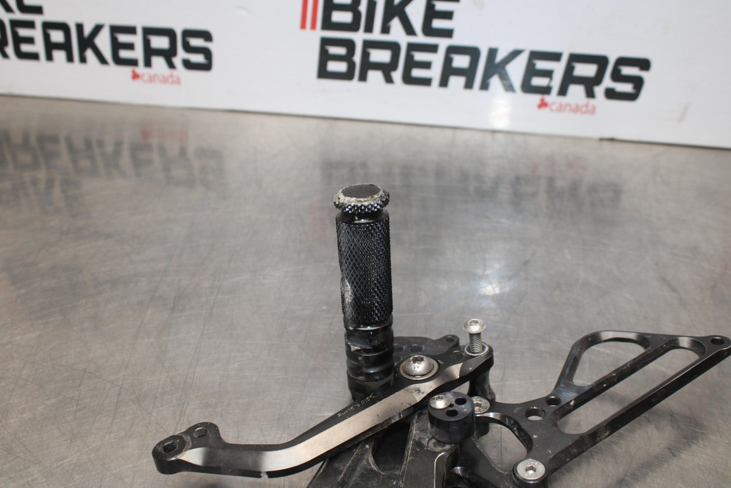 12-14 BMW S1000RR AFTERMARKET RIGHT REARSET REAR SET DRIVER FOOT PEG REST BB204