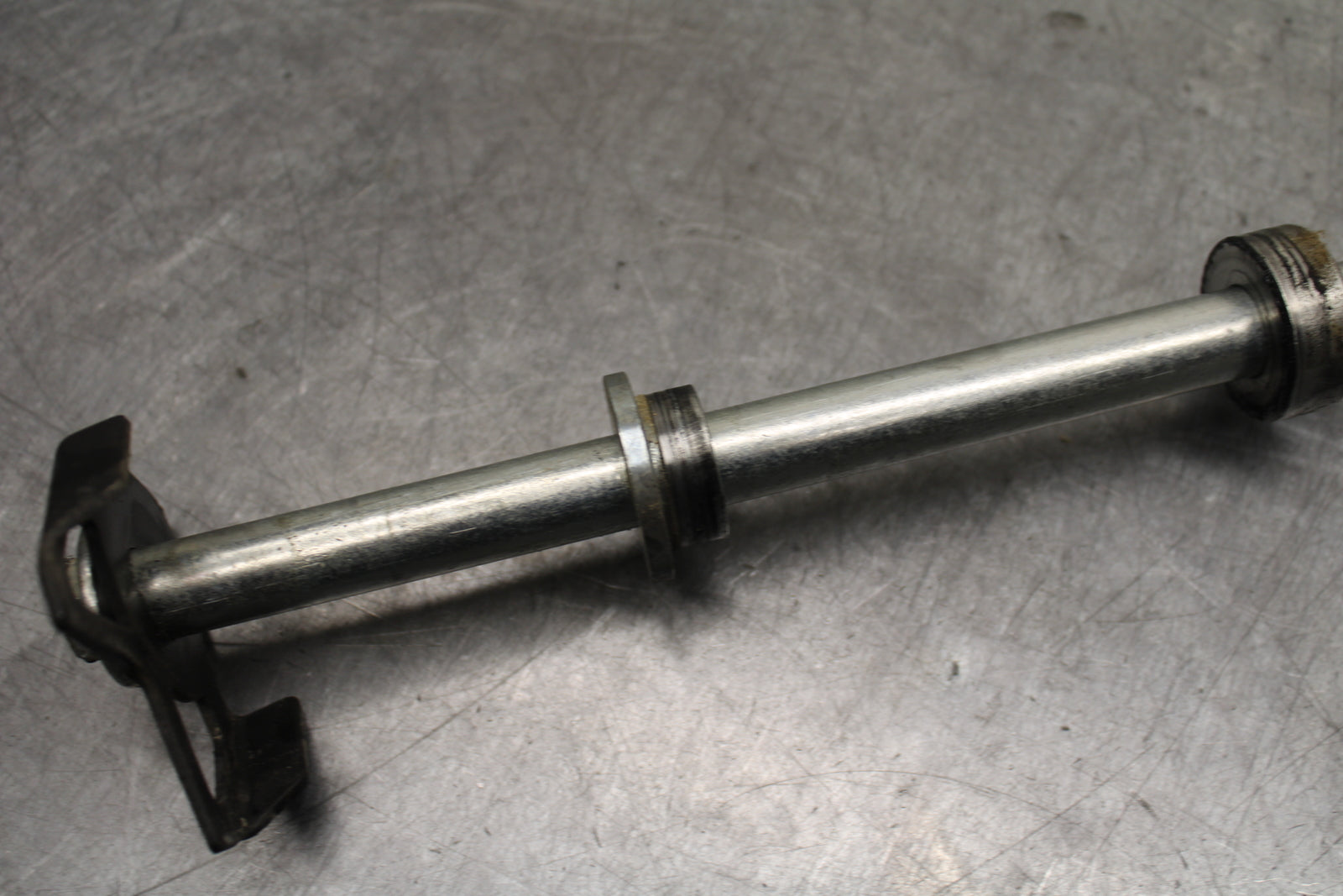 24 KAWASAKI NINJA 500 ABS REAR AXLE BACK WHEEL RIM PIVOT BOLT AXEL BB730