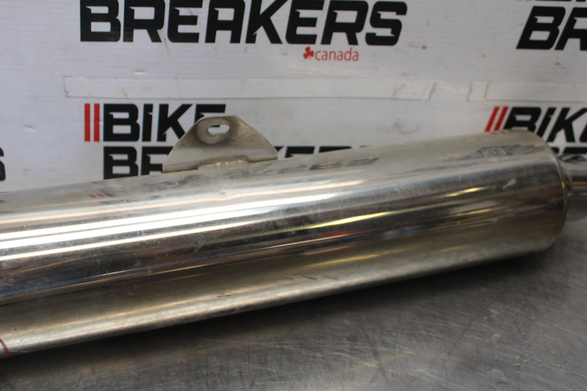 98-05 HONDA SUPER HAWK 1000 VTR1000F EXHAUST MUFFLER SLIP ON SILENCER SET BB924
