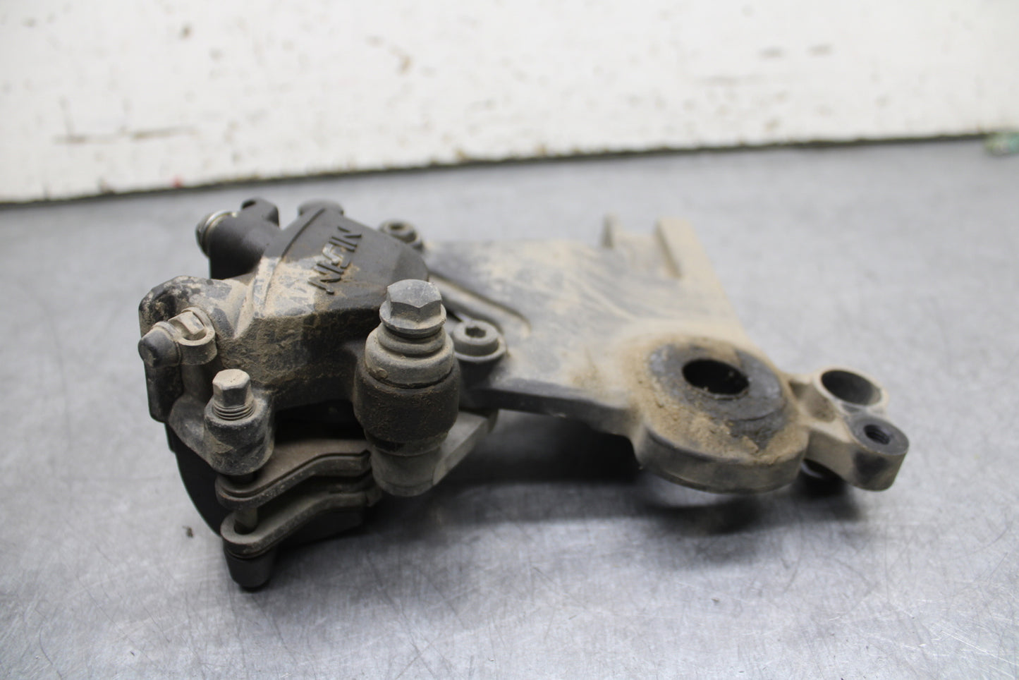 16-17 KAWASAKI VULCAN S 650 EN650 ABS REAR BRAKE CALIPER W MOUNT BRACKET  BB731