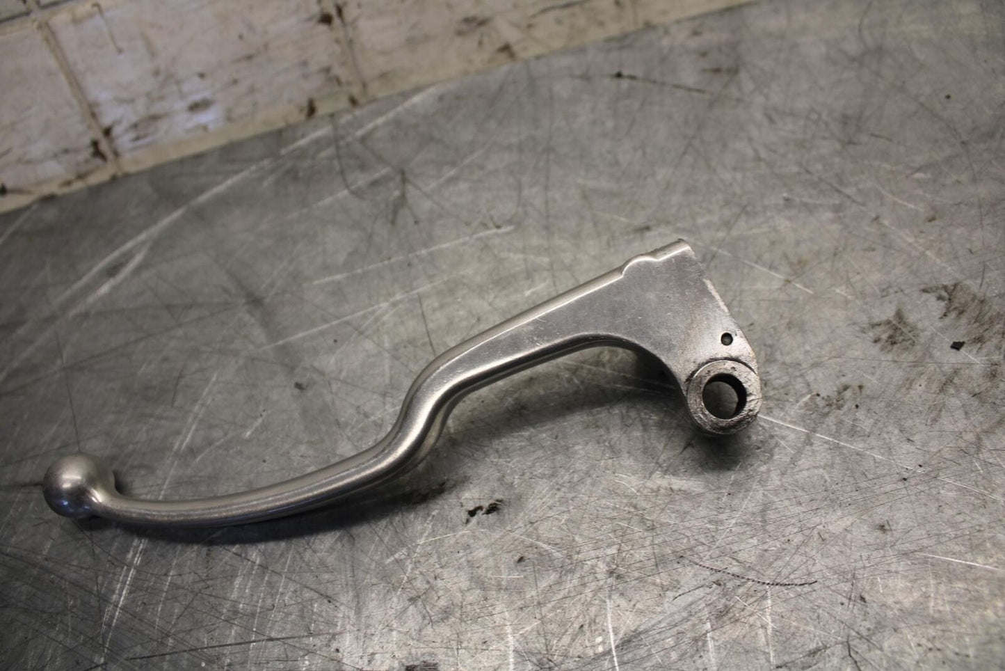 2008 Yamaha YZF R6 LEFT HANDLEBAR CLIPON CLUTCH LEVER 5EB-83912-03-00 BB521