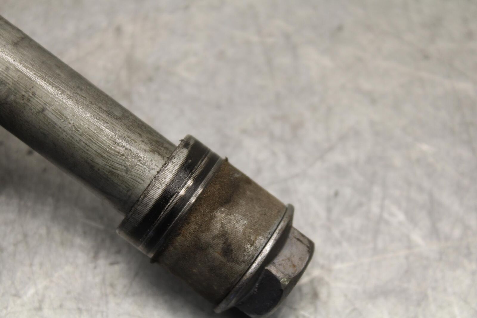 2008 Honda CBF1000 FRONT WHEEL RIM AXLE PIVOT BOLT BB641