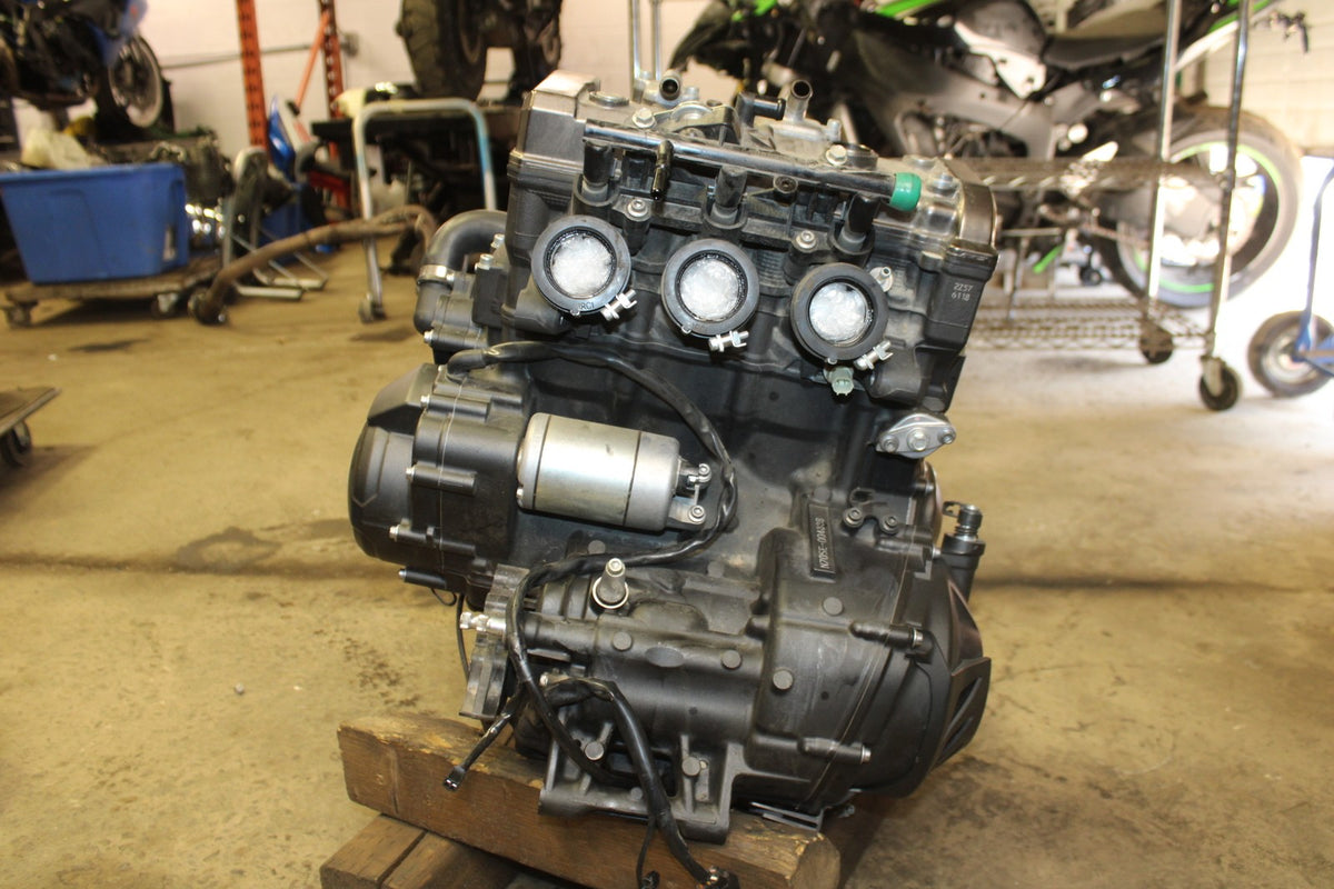 15-17 YAMAHA FJ09 ENGINE MOTOR BB906
