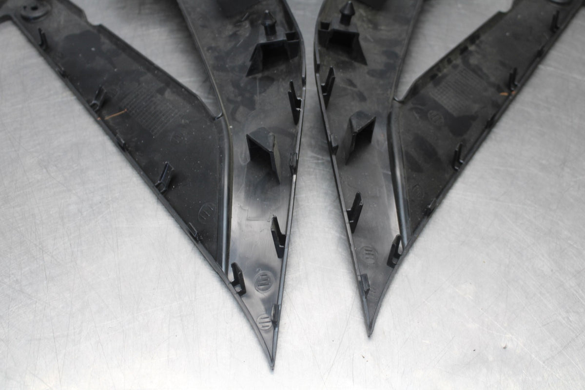 23 YAMAHA YZF R3 RIGHT LEFT FRONT SEAT PANELS TRIMS COWLS FAIRINGS COVER BB003