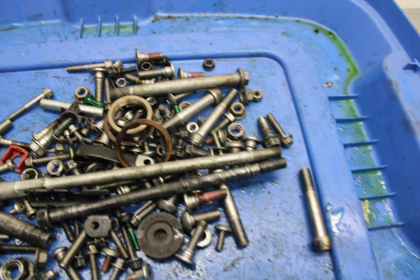 2009 Kawasaki Ninja ZX6R ZX600R LEFTOVER MOUNTING BOLTS HARDWARE  SCREWS BB538