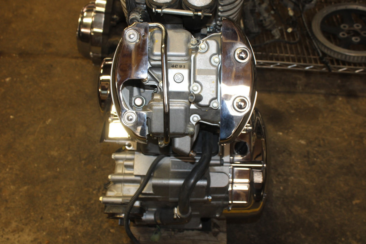15 SUZUKI BOULEVARD C50 9376km!! ENGINE MOTOR BB775