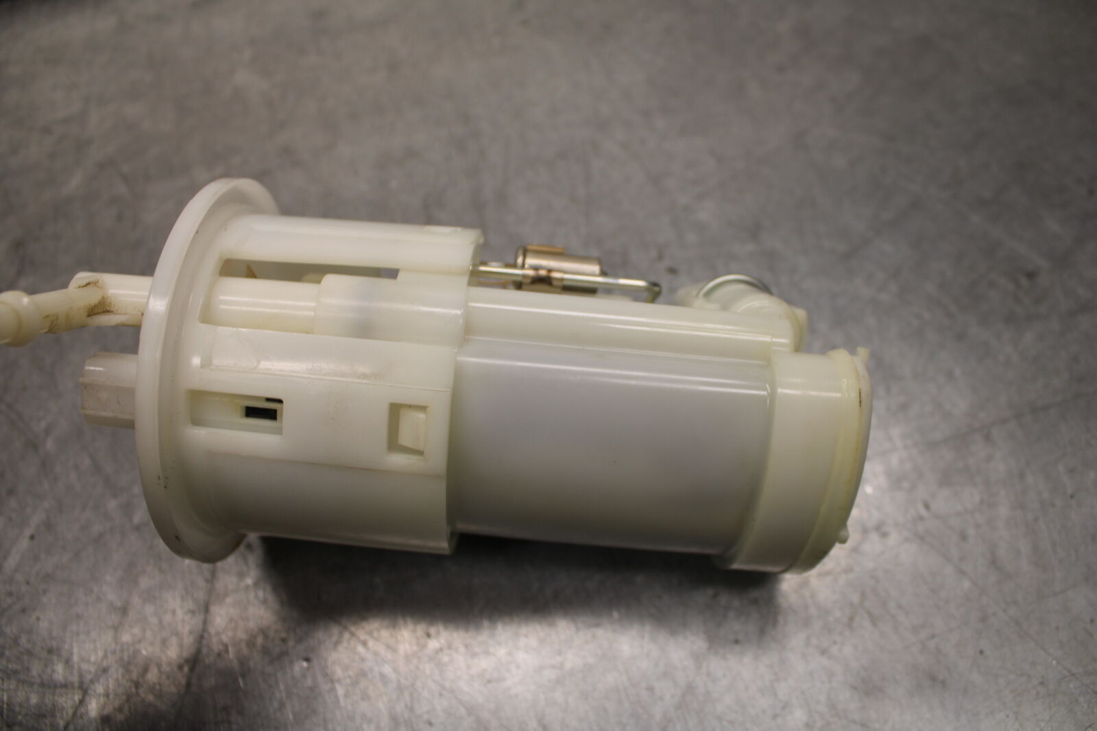 09-14 YAMAHA YZF R1 FUEL PUMP GAS PETROL SENDER UNIT 14B-13907-20-00 BB118