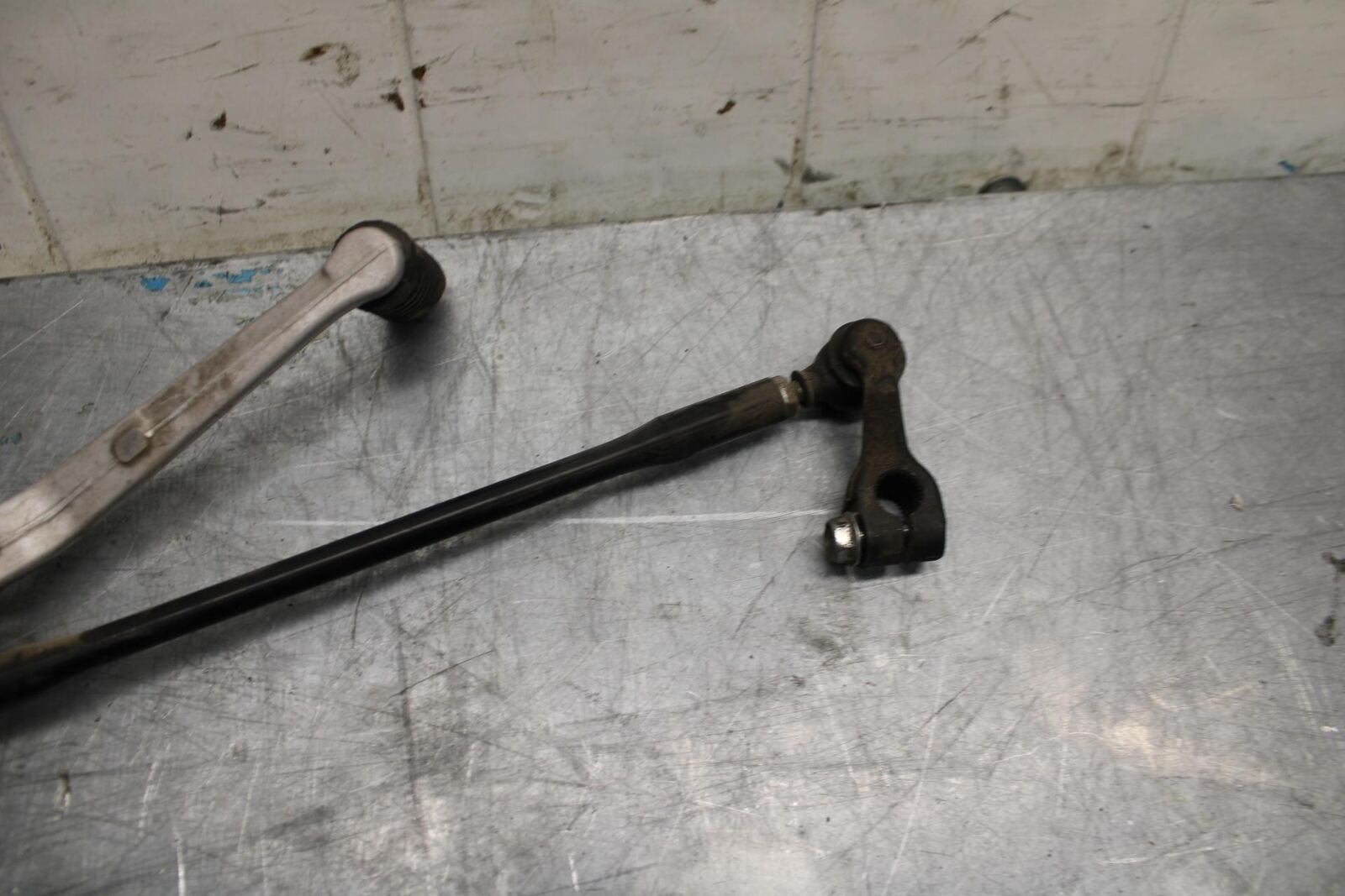 08-16 YAMAHA YZF R6 SHIFTER LINKAGE SHIFT LINK PEDAL 2C0-18110-01-00 BB451