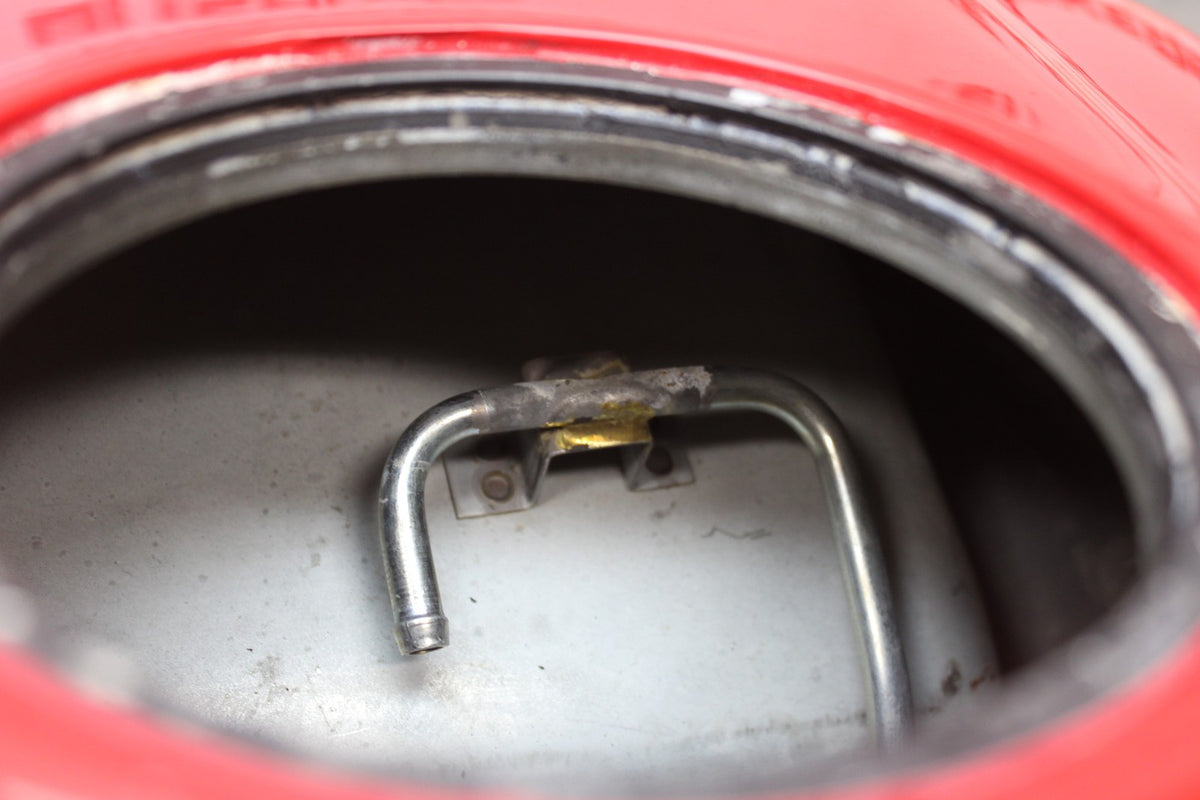 05 DUCATI SUPERSPORT 800 GAS TANK FUEL CELL PETROL RESERVOIR BB913