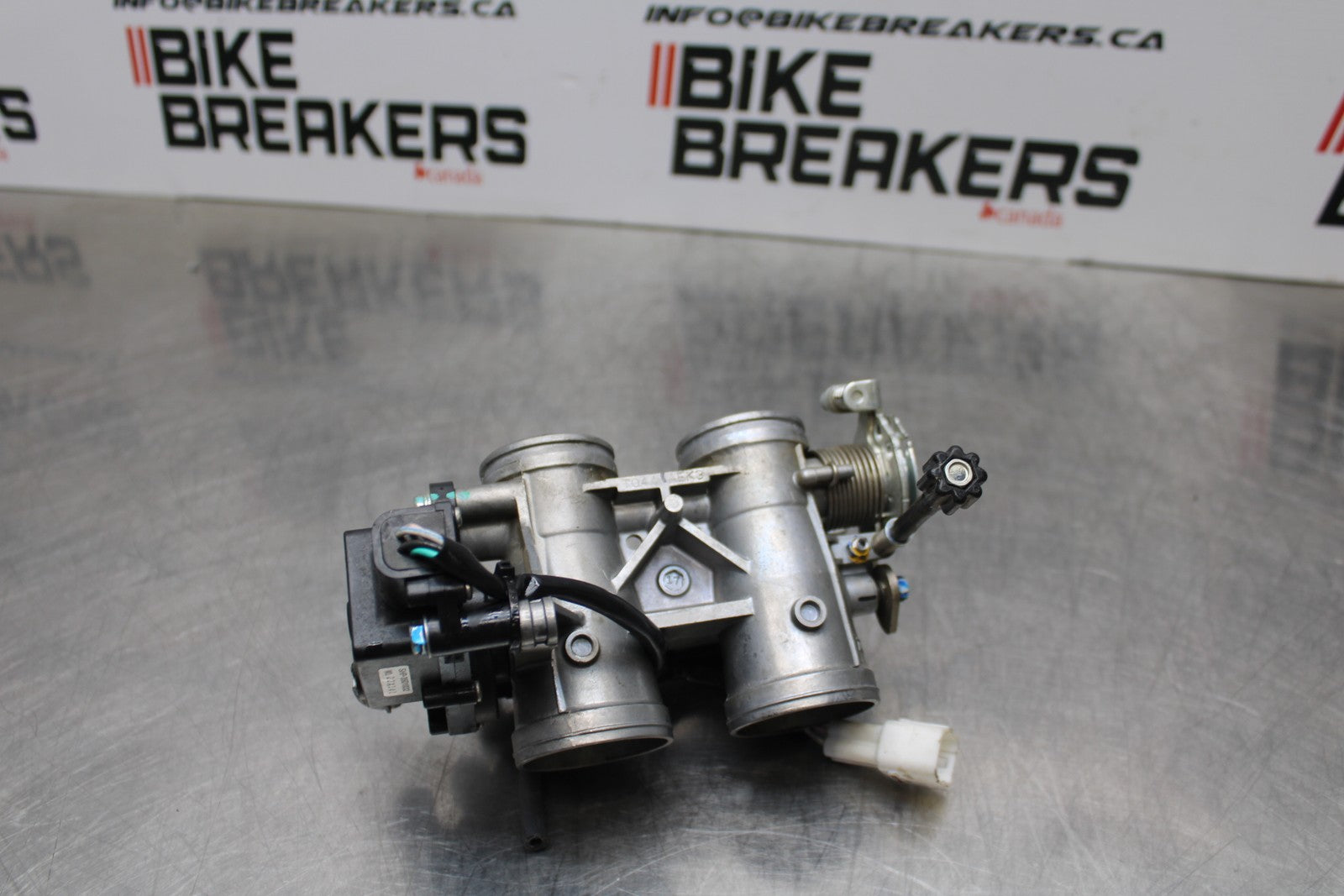 13-17 KAWASAKI NINJA 300 EX300 ABS MAIN FUEL INJECTORS / THROTTLE BODIES BB187