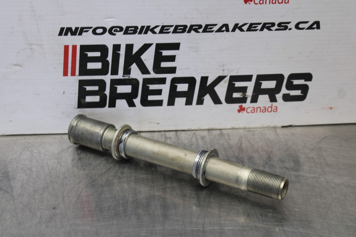 24-25 KAWASAKI NINJA ZX6R FRONT WHEEL RIM AXLE PIVOT BOLT BB785