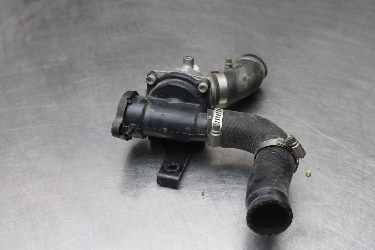 07-25 KAWASAKI VULCAN 900 VN900D CLASSIC LT THERMOSTAT W HOUSING ASSEMBLY BB842