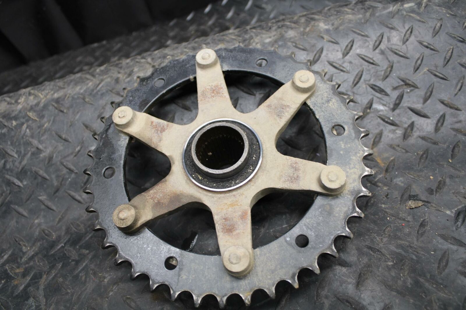 2004 Yamaha Banshee 350 YFZ350 FRONT REAR SPROCKET & HUB  BB232