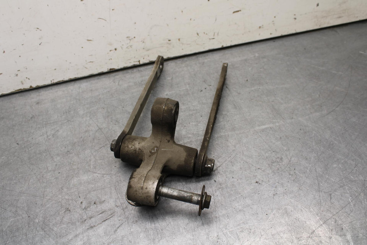 01-03 SUZUKI GSXR600 REAR DOGBONE SHOCK LINKAGE LINK 62600-35870 BB633