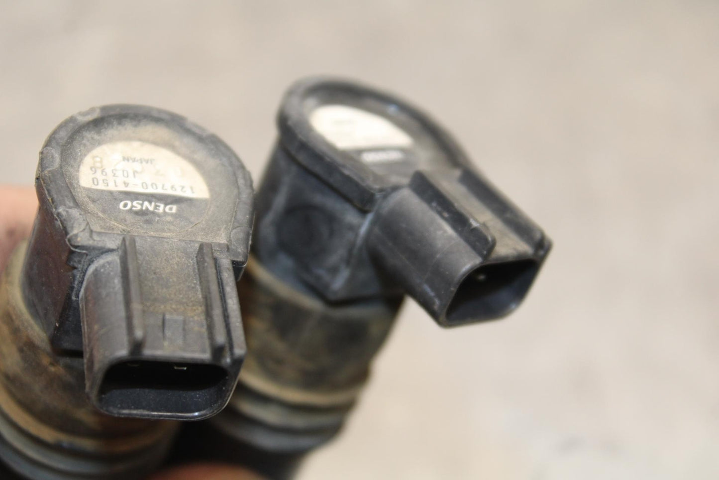 01 SUZUKI GSXR1000 IGNITION  COIL  PLUG CAPS 33410-35F00 33410-35F10 BB100 #B