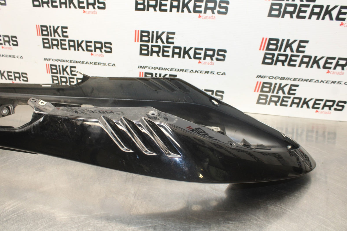 15 SUZUKI GW250F REAR BACK TAIL FAIRING COWL SHROUD BB789