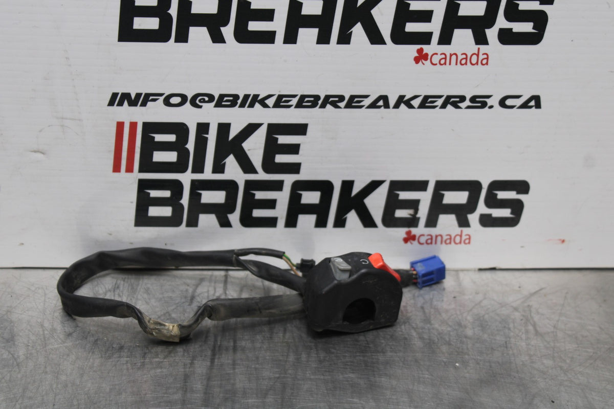07-08 YAMAHA YZF R1 RIGHT CLIP ON HANDLE KILL OFF START SWITCH SWITCHES BB771