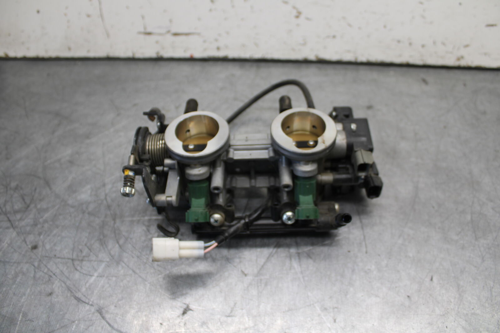 12-17 KAWASAKI ER-6N Z650 MAIN FUEL INJECTORS / THROTTLE BODIES BB709