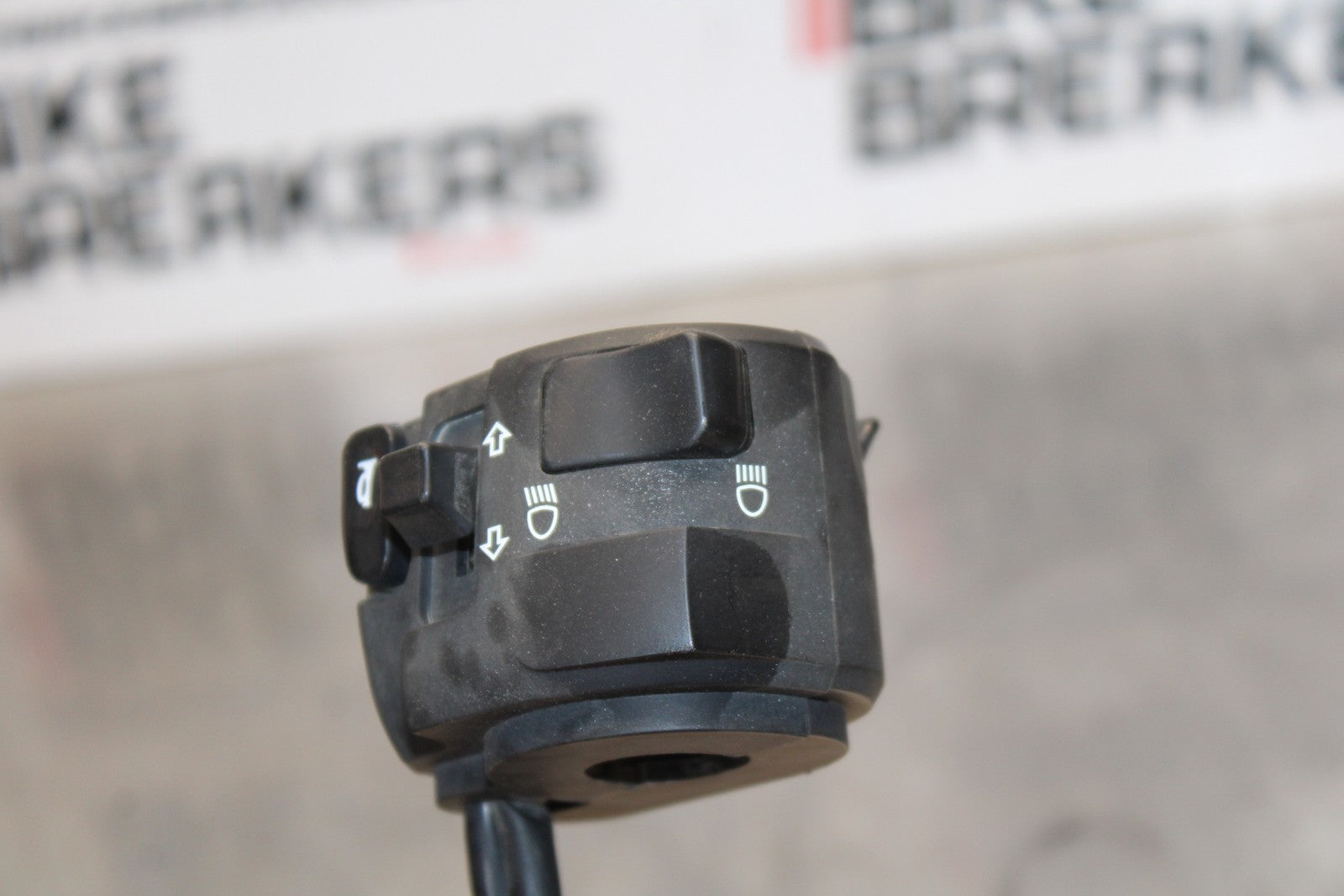 18-23 KAWASAKI NINJA 400 EX400 ABS LEFT CLIP ON HANDLE HORN SIGNALS SWITCH BB177