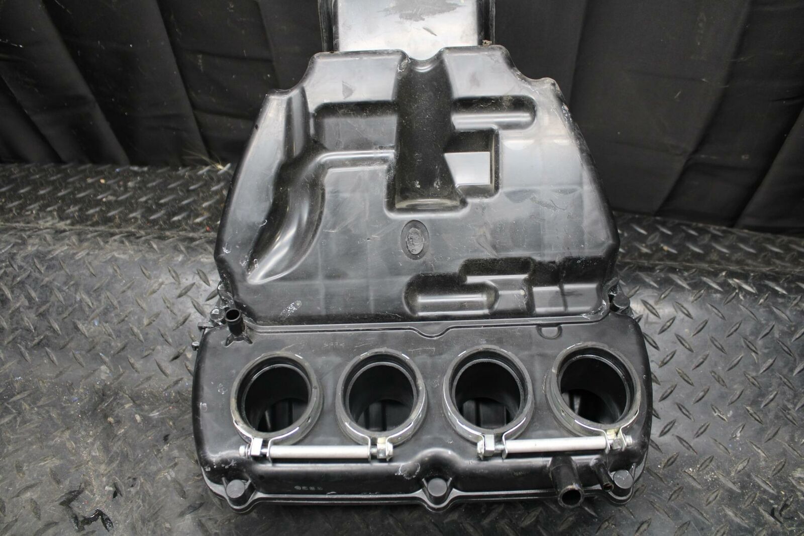 13-18 KAWASAKI NINJA ZX6R AIRBOX AIR INTAKE FILTER BOX BB203