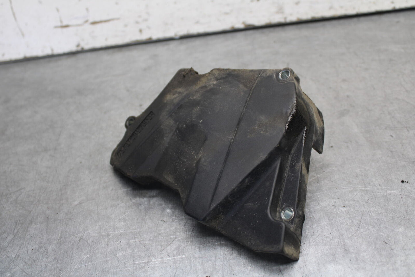 08-09 YAMAHA YZF R6S ENGINE SPROCKET COVER  BB690