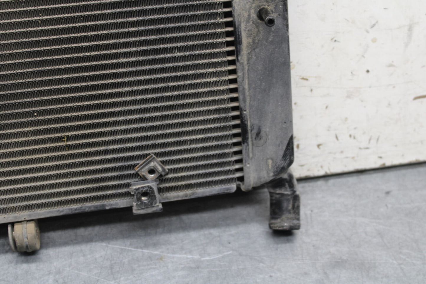 09-15 YAMAHA FZ6R ENGINE RADIATOR MOTOR COOLER RADIATER 20S-12461-01-00  BB686