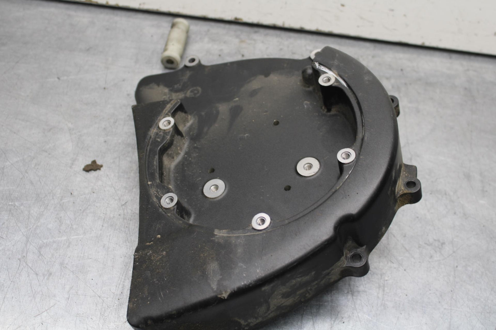 06-14 YAMAHA ROADLINER S XV1900S ENGINE SPROCKET COVER BB619
