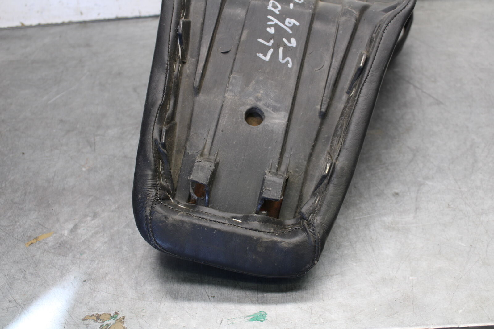 85-86 SUZUKI MADURA 1200 REAR BACK PASSENGER SEAT  BB691