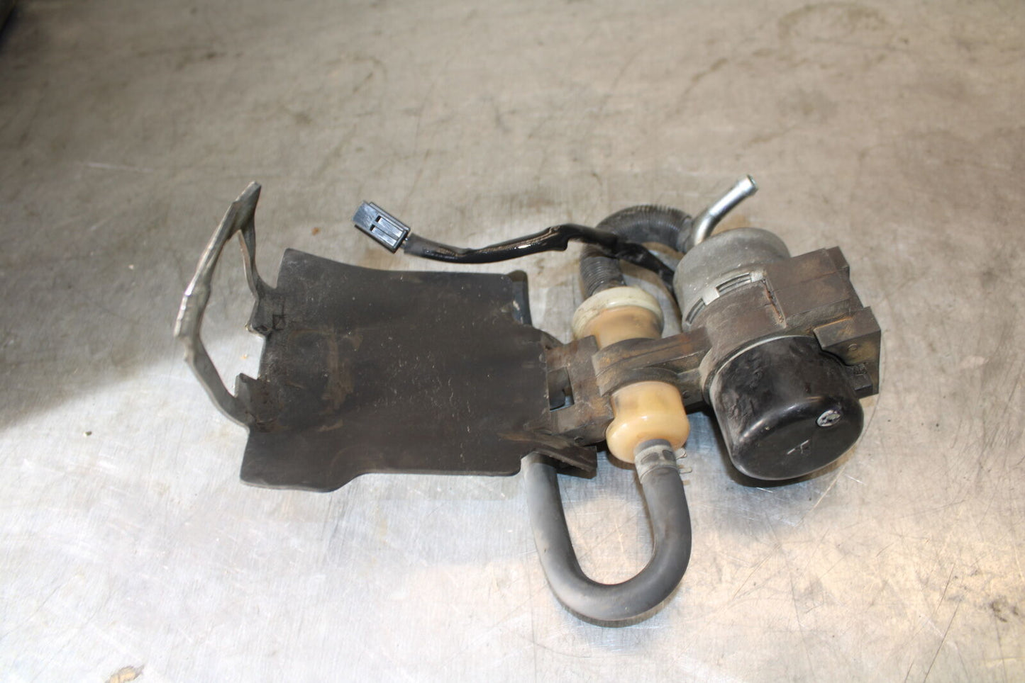 05-06 YAMAHA ROAD STAR XV1700A FUEL GAS PUMP BB703
