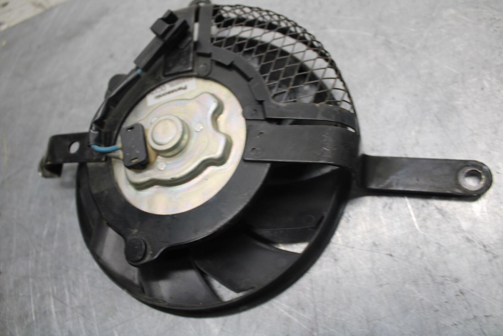 2006 Suzuki GSXR750 ENGINE RADIATOR COOLING FAN 17800-01H00 BB40