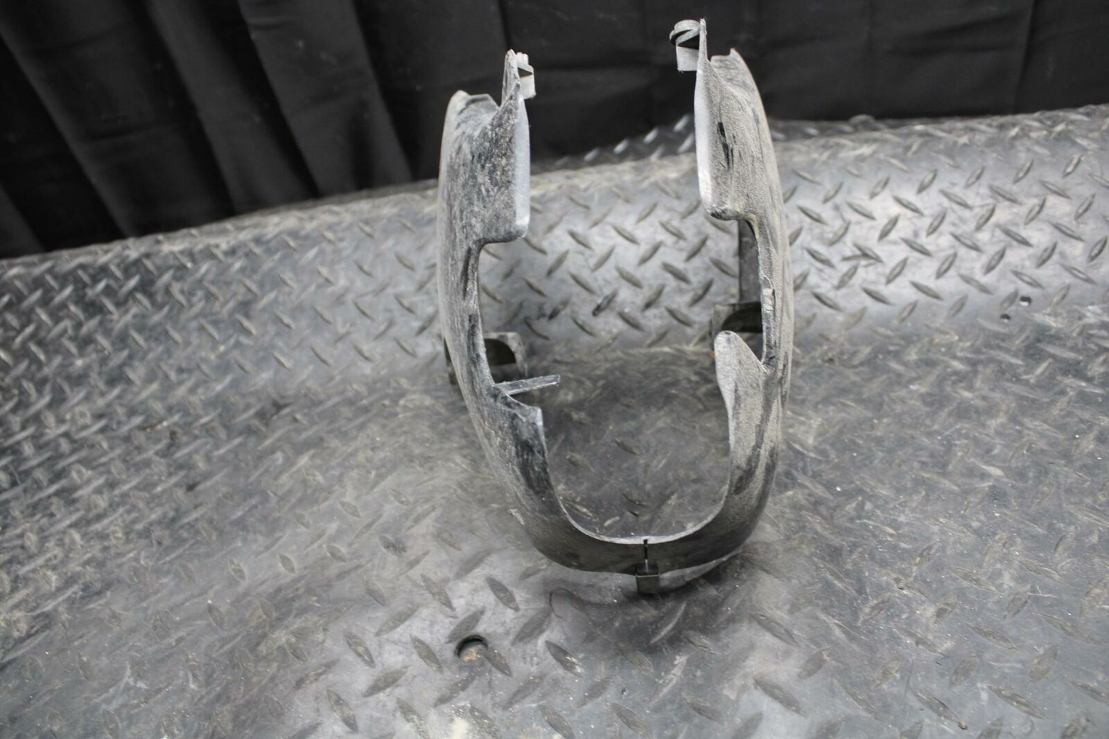 03-05 HONDA SHADOW CLASSIC 750 FRAME COVER COWL BB229