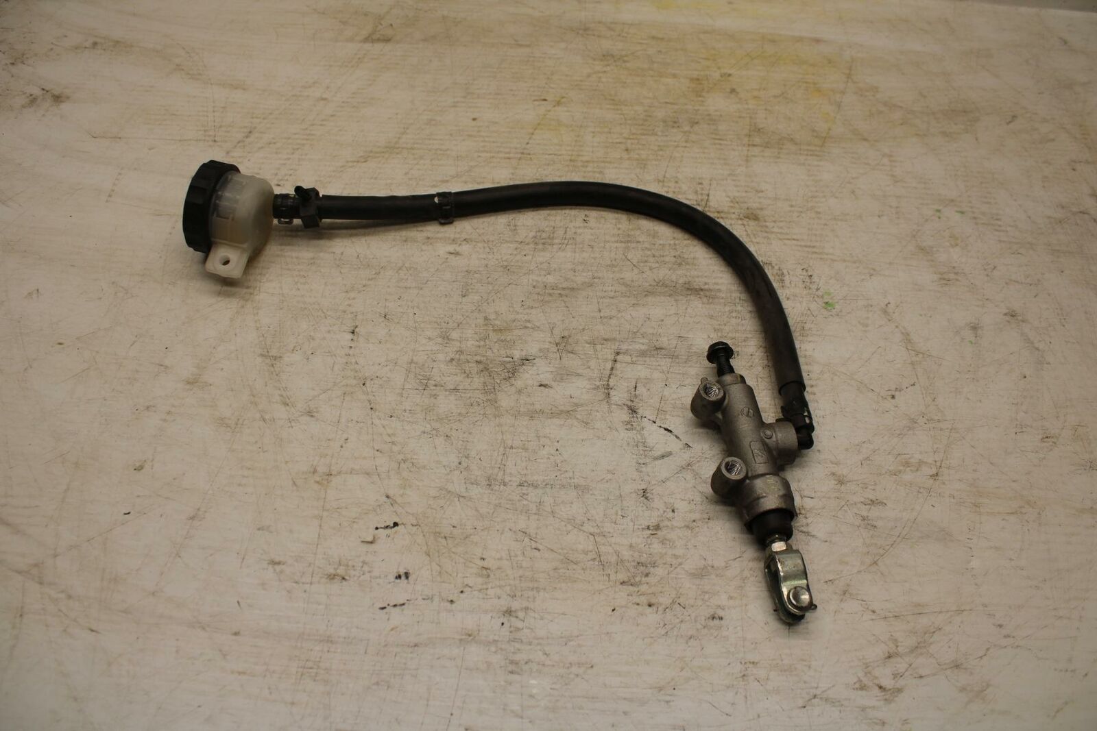 11-12 KAWASAKI NINJA 400 EX400 C REAR  BRAKE MASTER CYLINDER W RESERVOIR BB358