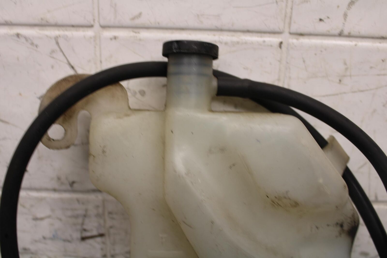 2006 Suzuki SV650S COOLANT WATER TANK RESERVOIR BOTTLE BB65